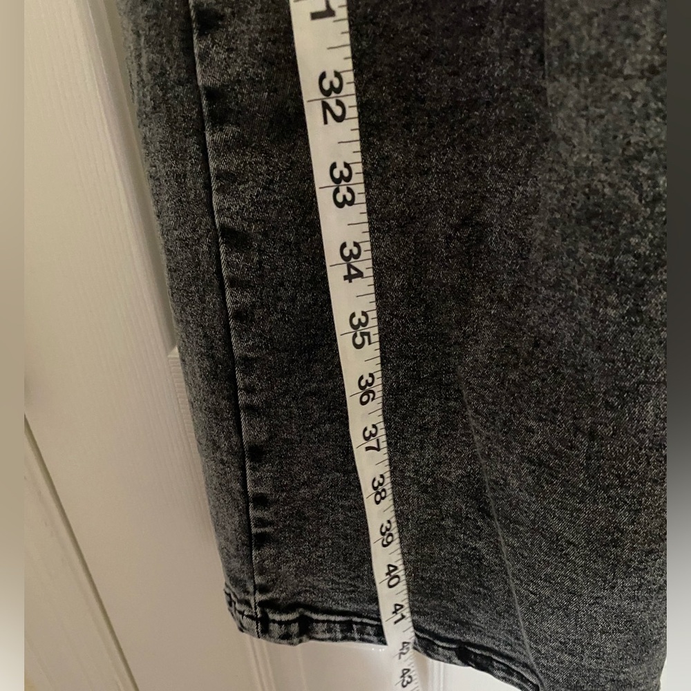 Stylish Black Cargo Women Jeans - Picture 9 of 9